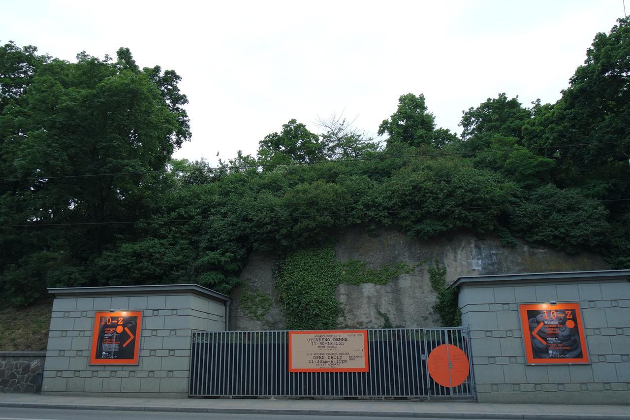 10-Z Bunker Ostello Brno Esterno foto